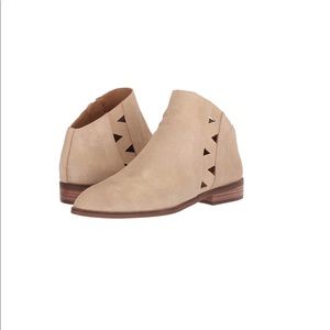 Lucky Brand Jakeela Ankle Boot size 8.5